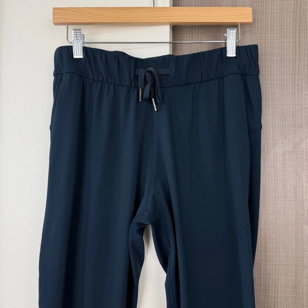 Lululemon On The Fly Pants‎ 28
